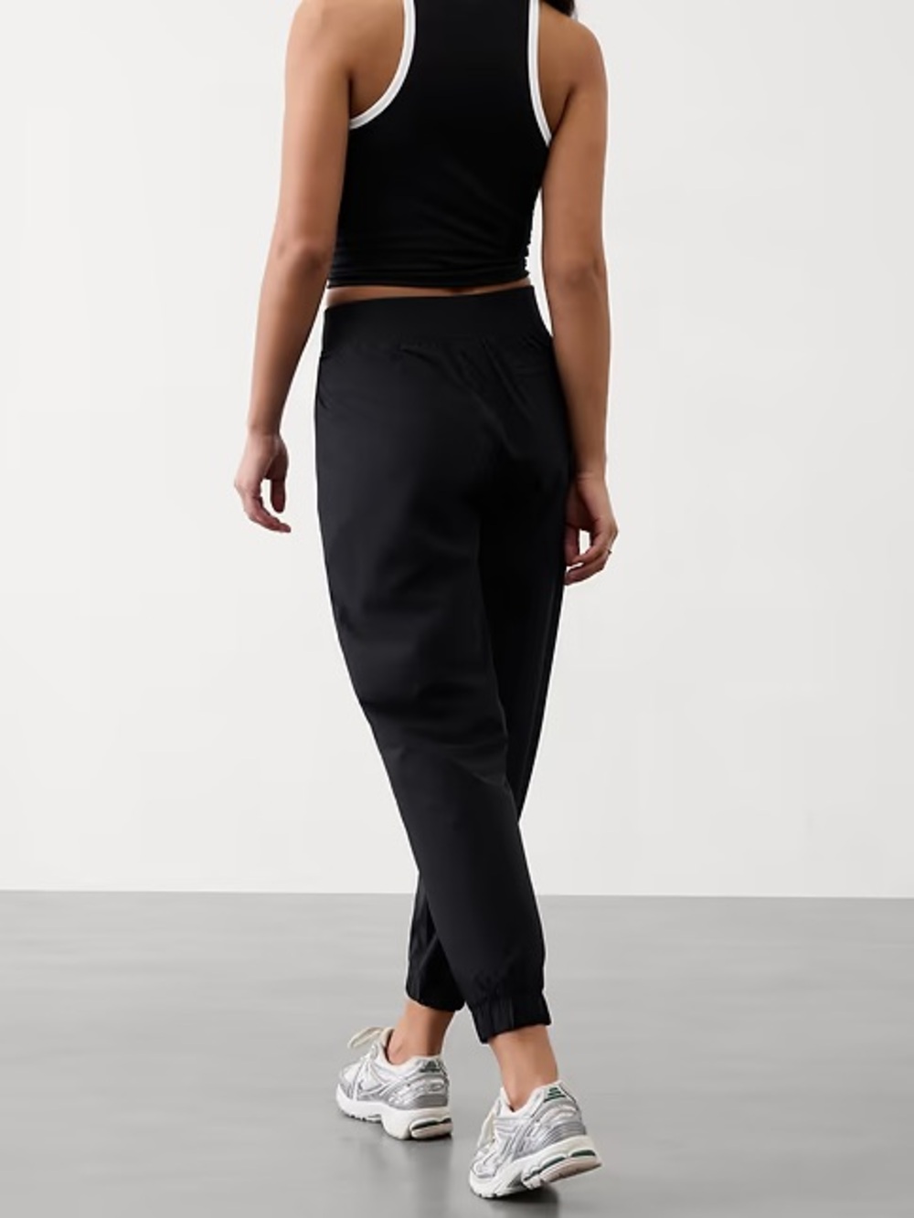 Athleta Brooklyn Jogger Pant Black Casual Active Athleisure Women’s Size 4 - Picture 2 of 12